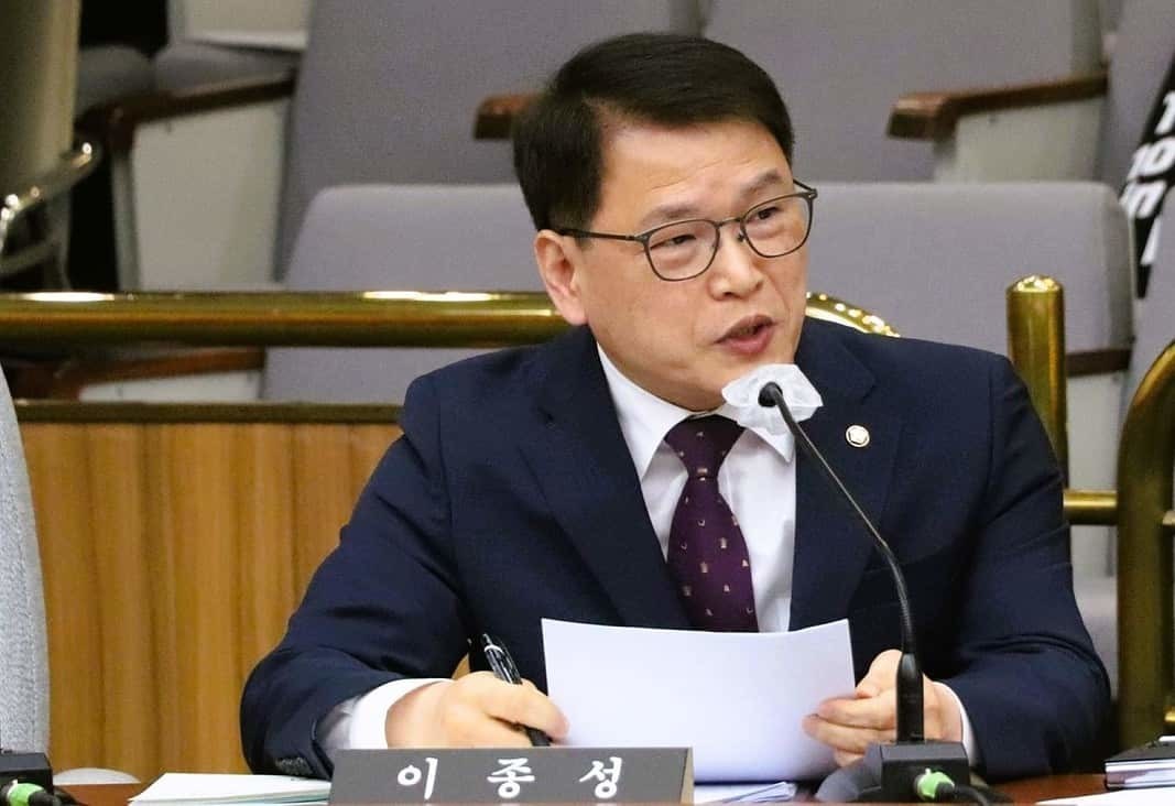 국민의힘 이종성 의원은 장애인 고용 직무관리의 질 제고와 체계적인 직무관리를 지원하기 위한 ‘장애인고용촉진 및 직업재활법(이하 장애인고용법)’ 일부개정법률안을 지난 4월 28일 대표발의 했다고 밝혔다. / ▲이종성 의원 ⓒ이종성 SNS