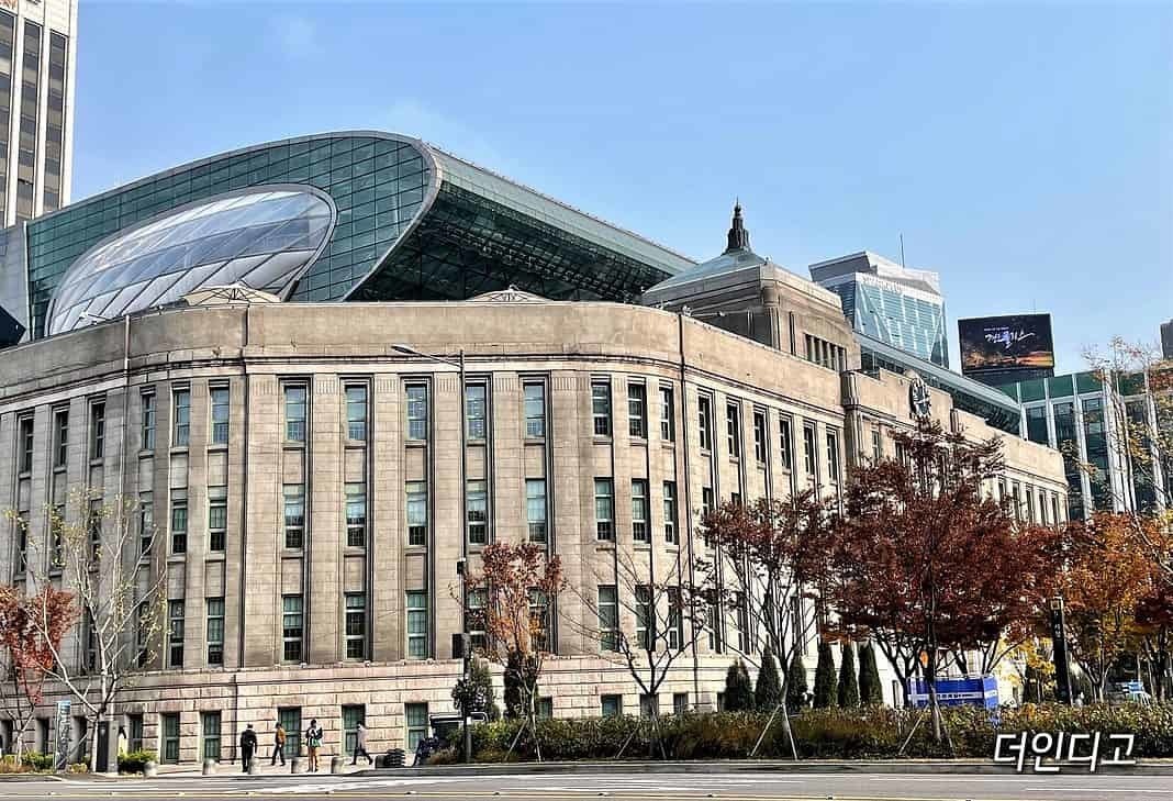 시는 오는 4월 26일부터 5월 10일까지 저소득층과 저소득층 장애인을 대상으로 하는 ‘서울행복여행’ 참여자 총 1900명을 모집한다고 11일 밝혔다. / ▲서울시청사. ©더인디고